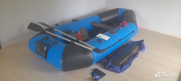 Надувная лодка