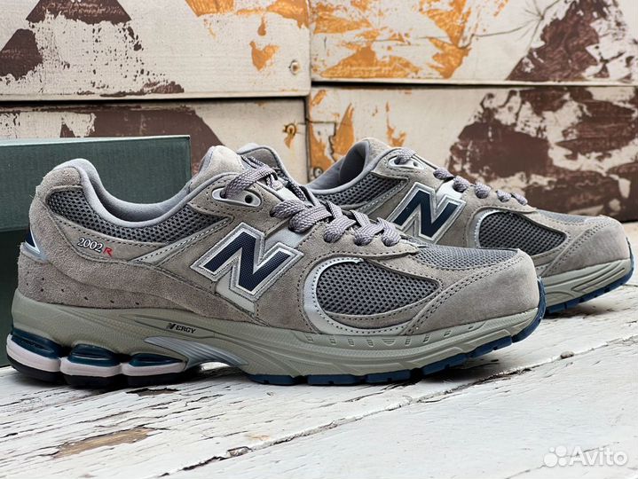 New Balance 2002R Light Grey