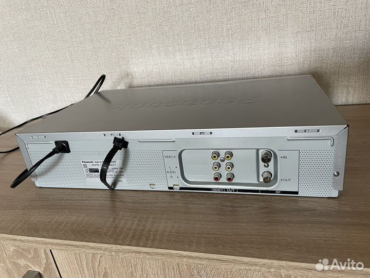 Видеамагнитофон Panasonic HI FI