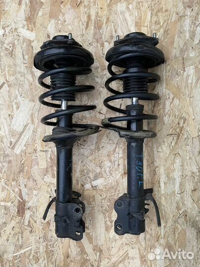 Амортизаторы передние Nissan X-Trail T30