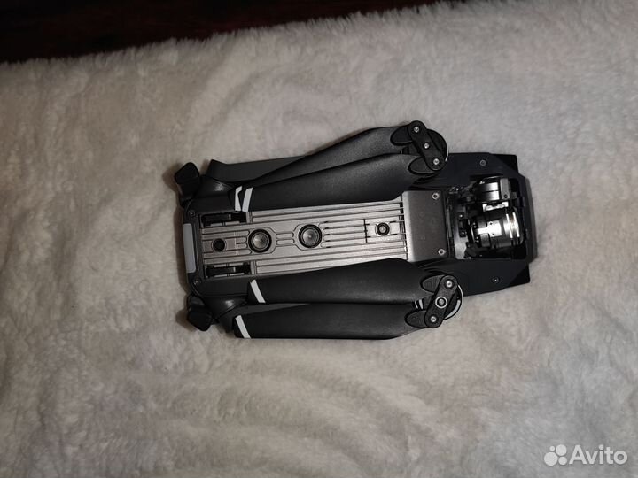 Квадрокоптер Dji mavic pro