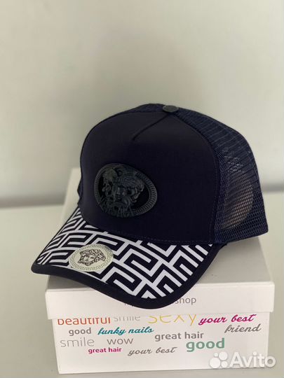 Бейсболки разных брендов в наличии