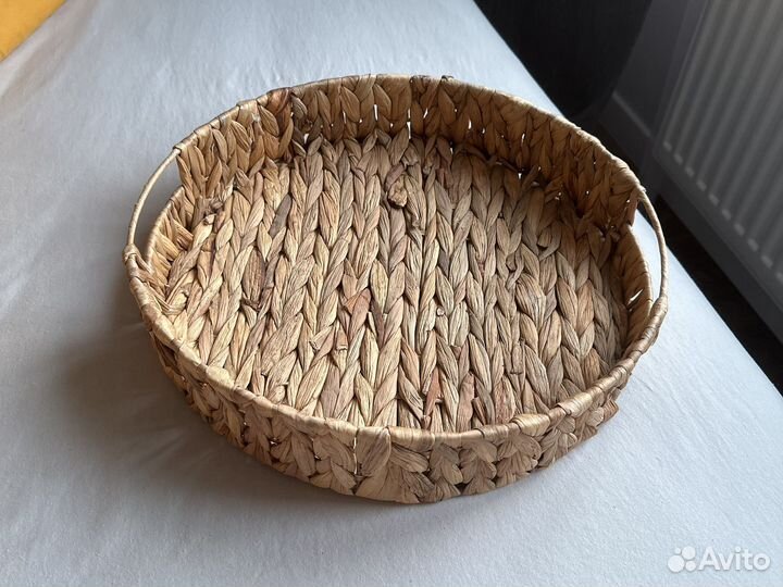 Плетеный декоративный поднос