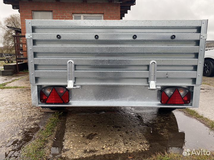 Прицеп легковой