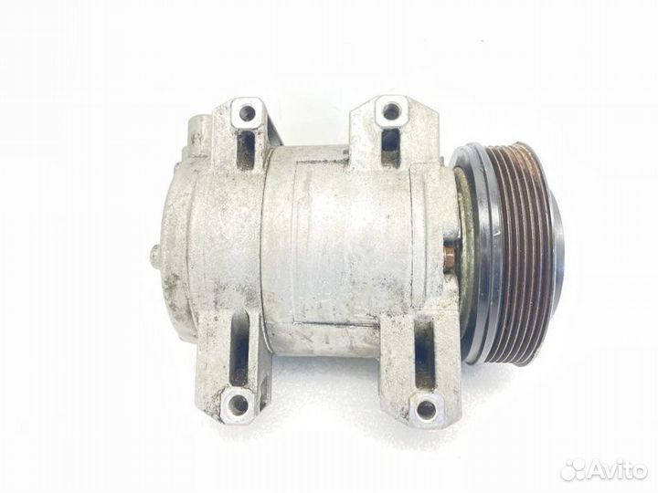 Компрессор кондиционера Nissan Elgrand TE52 2.5