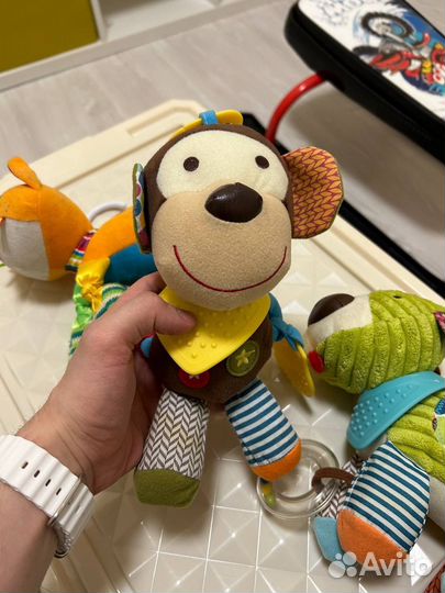 Развивающие игрушки для малышей, погремушки