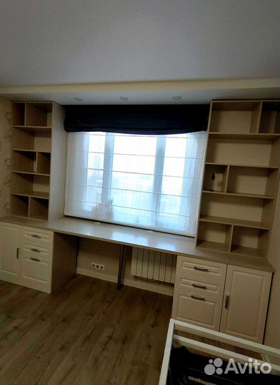 Рабочая зона у окна