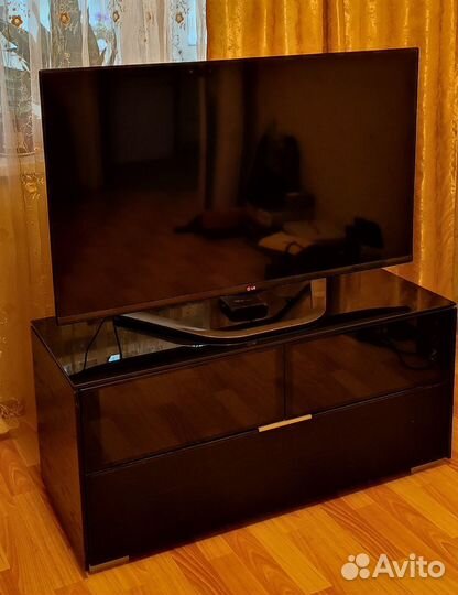 Тумба под телевизор
