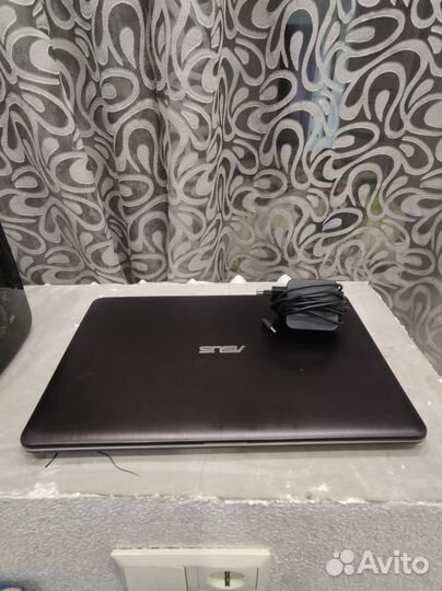 Ноутбук asus
