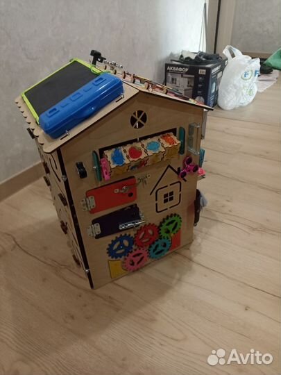 Бизиборд домик со светом большой