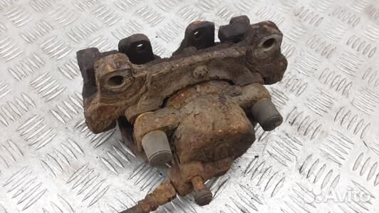 Суппорт тормозной передний правый land rover freel