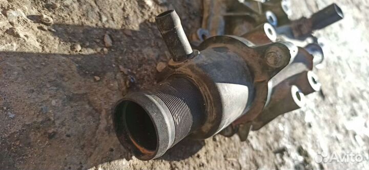 Корпус термостата в сборе Renault symbol 1.4 K4J