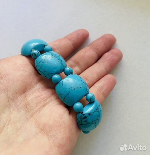 Бирюзовый браслет из натурального камня