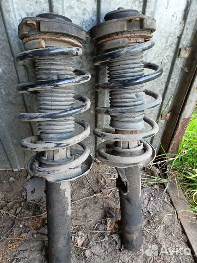 Стойки на Skoda