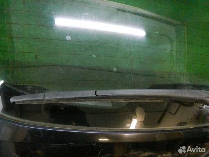 Стекло крышки багажника Renault Laguna 3 (2007-201