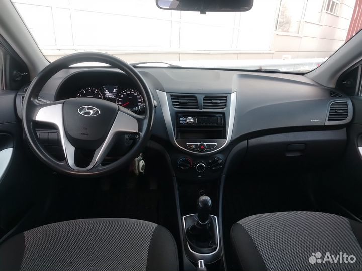 Hyundai Solaris 1.4 МТ, 2012, 214 704 км