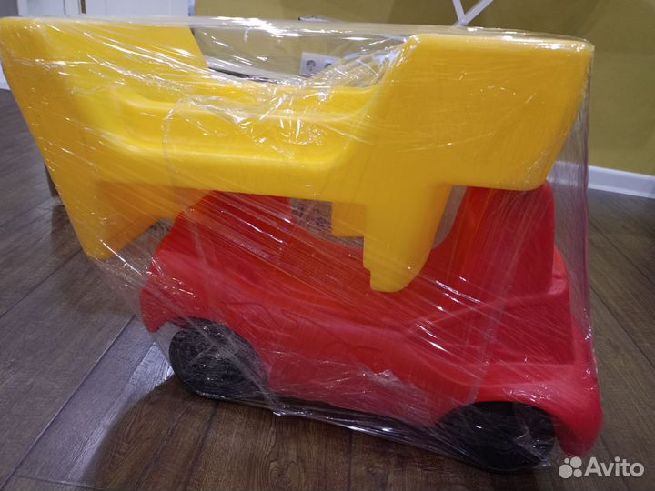 Центр Молния Маквин часть 2 машинка с платформой