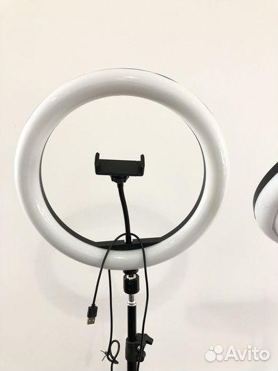 Кольцевая лампа цветная