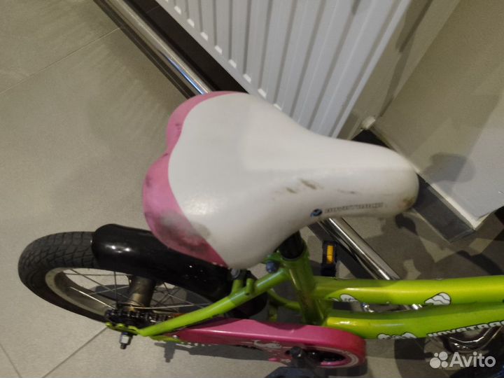 Велосипед детский 3-5 лет + боковые колесики