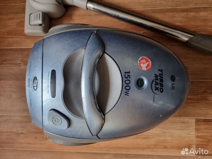 Пылесос бытовой LG