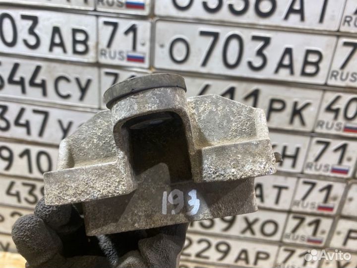 Подушка двигателя Ford Mondeo 3 2002