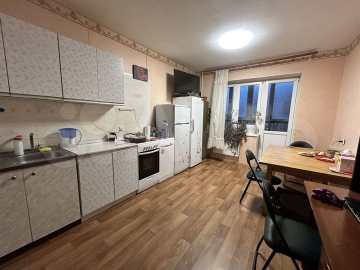 2-к. квартира, 66 м², 8/9 эт.