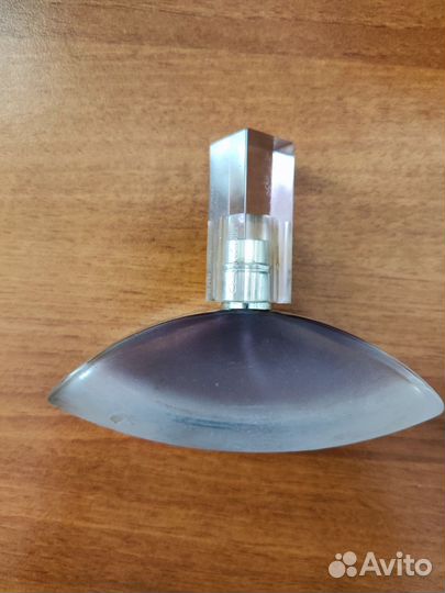 Флакон от Essential parfums