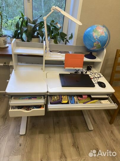 Растущая парта для школьника