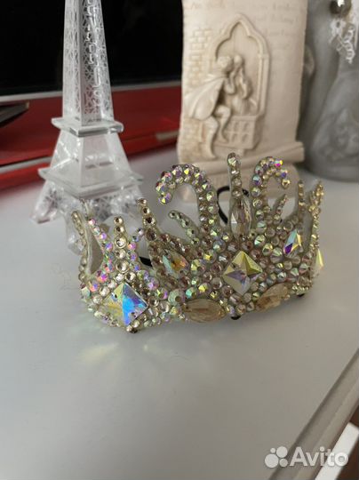 Украшение для художественной гимнастики