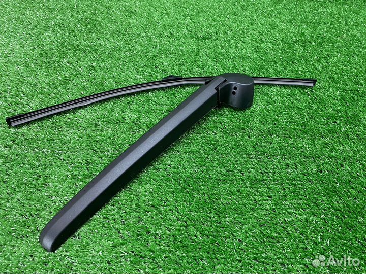 Поводок заднего стеклоочистителя Ауди Q5 8R VAG