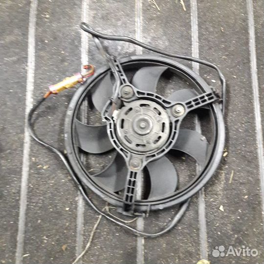 Вентилятор кондиционера Ауди а4б5 А6с5 пассат б5