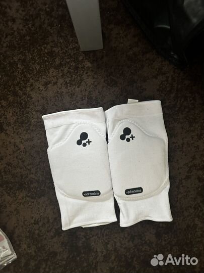 Наколенники спортивные волейбольные