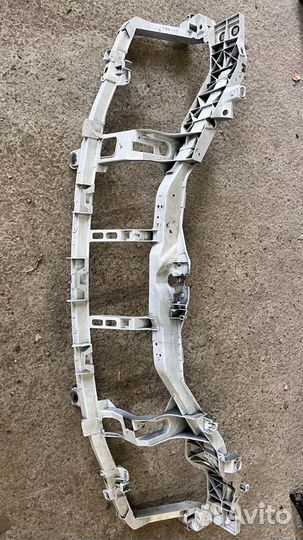 Панель передняя телевизор Ford Kyga 1