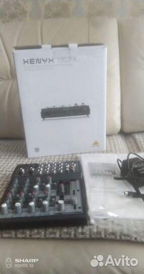 Микшерный пульт behringer 1002 FX
