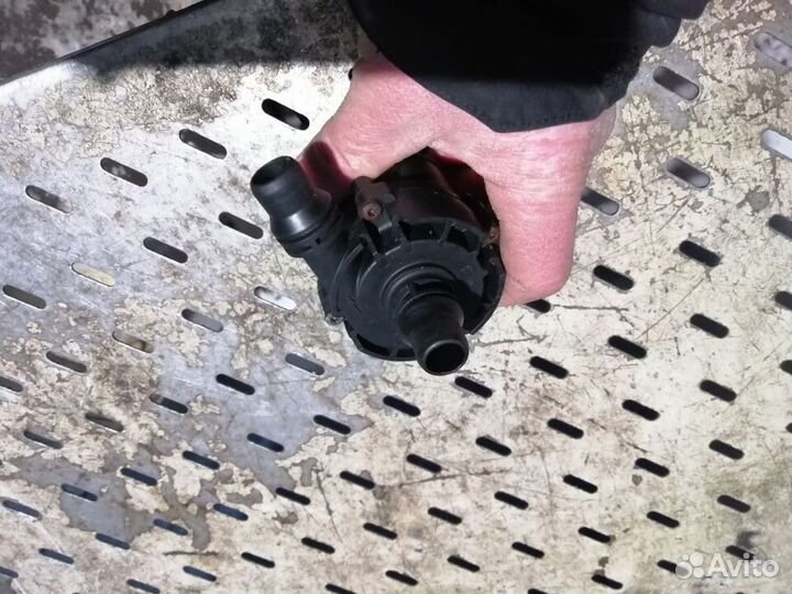 Дополнительная электрическая помпа BMW X4 F26 X3