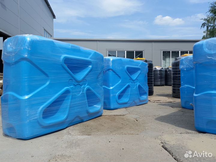 Бак для воды пластиковый 2000 литров