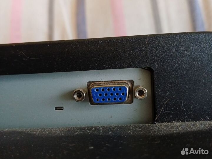 Монитор emachines