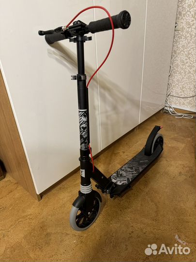 Самокат Tech Team с ручным торомозом
