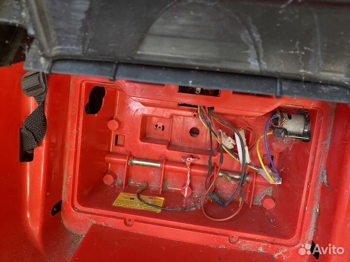 Детский электромобиль бу