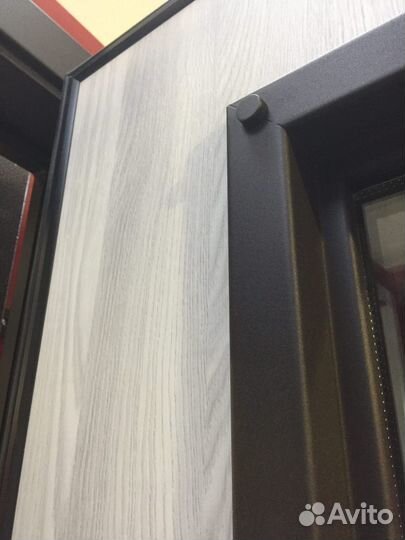 Дверь с терморазрывом и ковкой