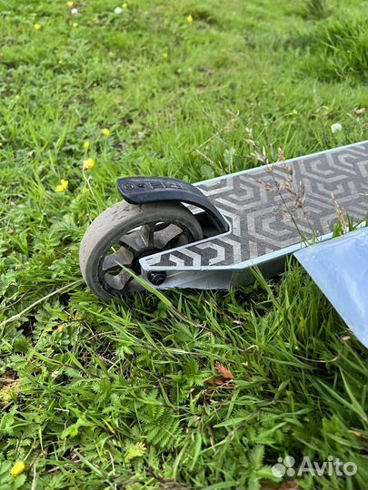 Трюковой самокат Hipe h3