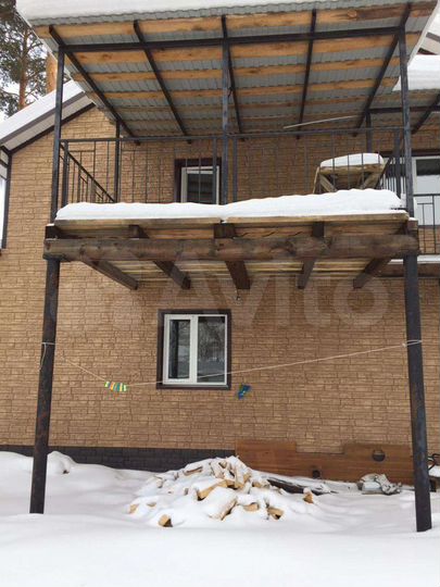 Дом 194 м² на участке 2,8 сот.