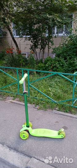 Самокат детский трехколесный