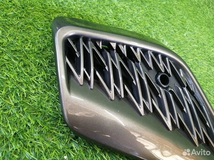 Решетка в бампер правая Lexus Nx200 Z10 2018