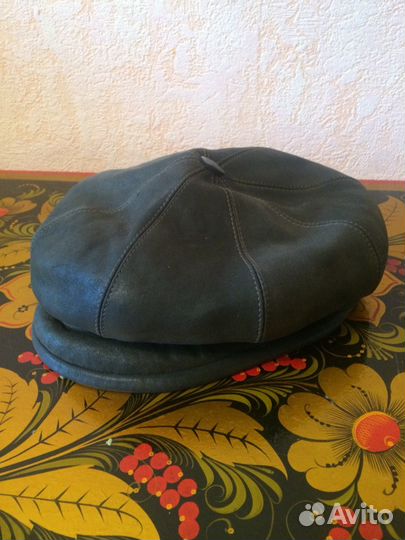 Женская зимняя кепка