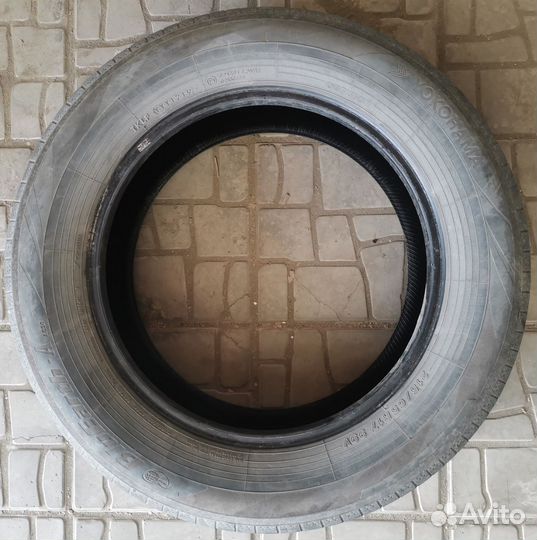 Yokohama BluEarth-A 215/65 R17 99V