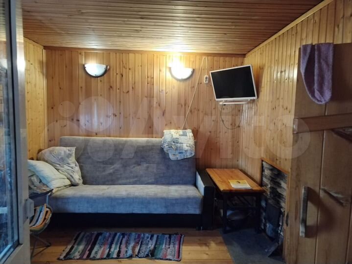 Коттедж 180 м² на участке 8 сот.