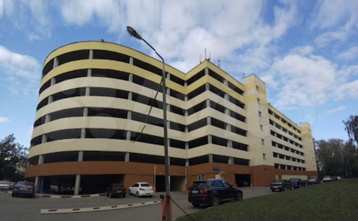 Машиноместо, 15 м²