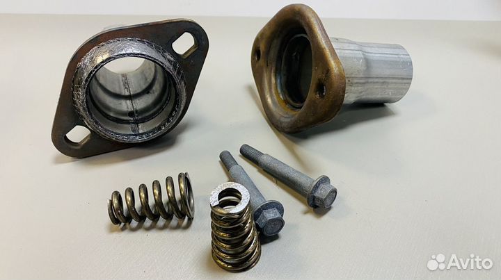 Демпферное соединение для глушителя