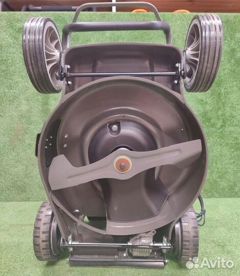 Газонокосилка бензиновая Caiman Ferro 52CV